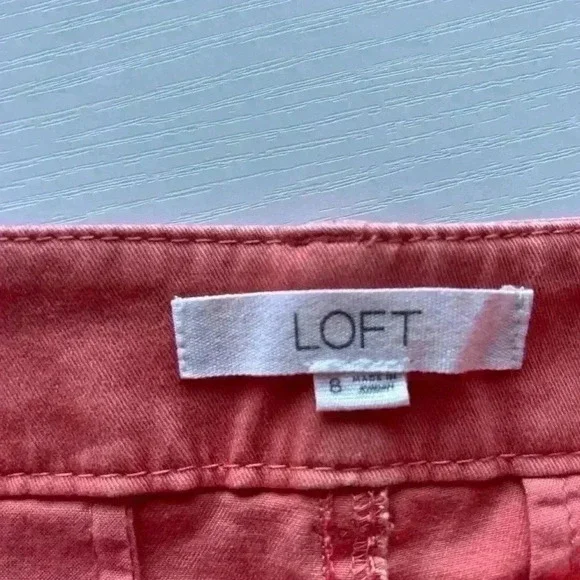 LOFT The Washed Twill Shorts Womens size 8 coral gentle pre-worn. 4” Inseam. - Picture 3 of 6